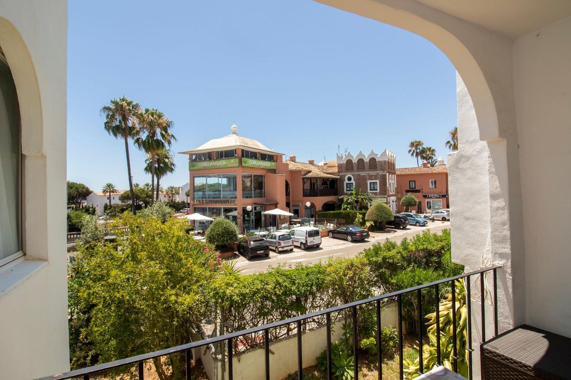 In Calypso,calahonda 200 Metres From The