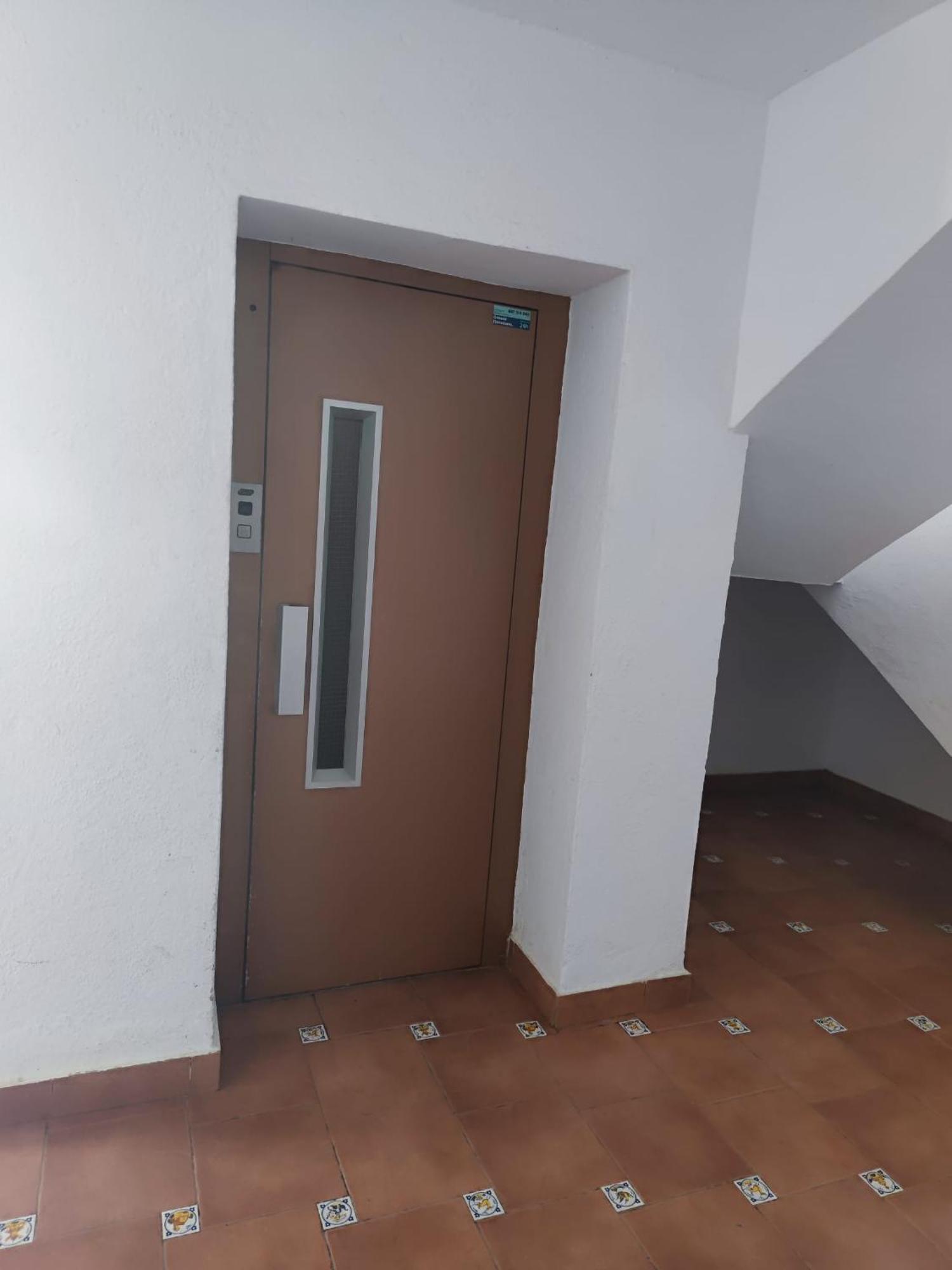 In Calypso,calahonda 200 Metres From The Apartment