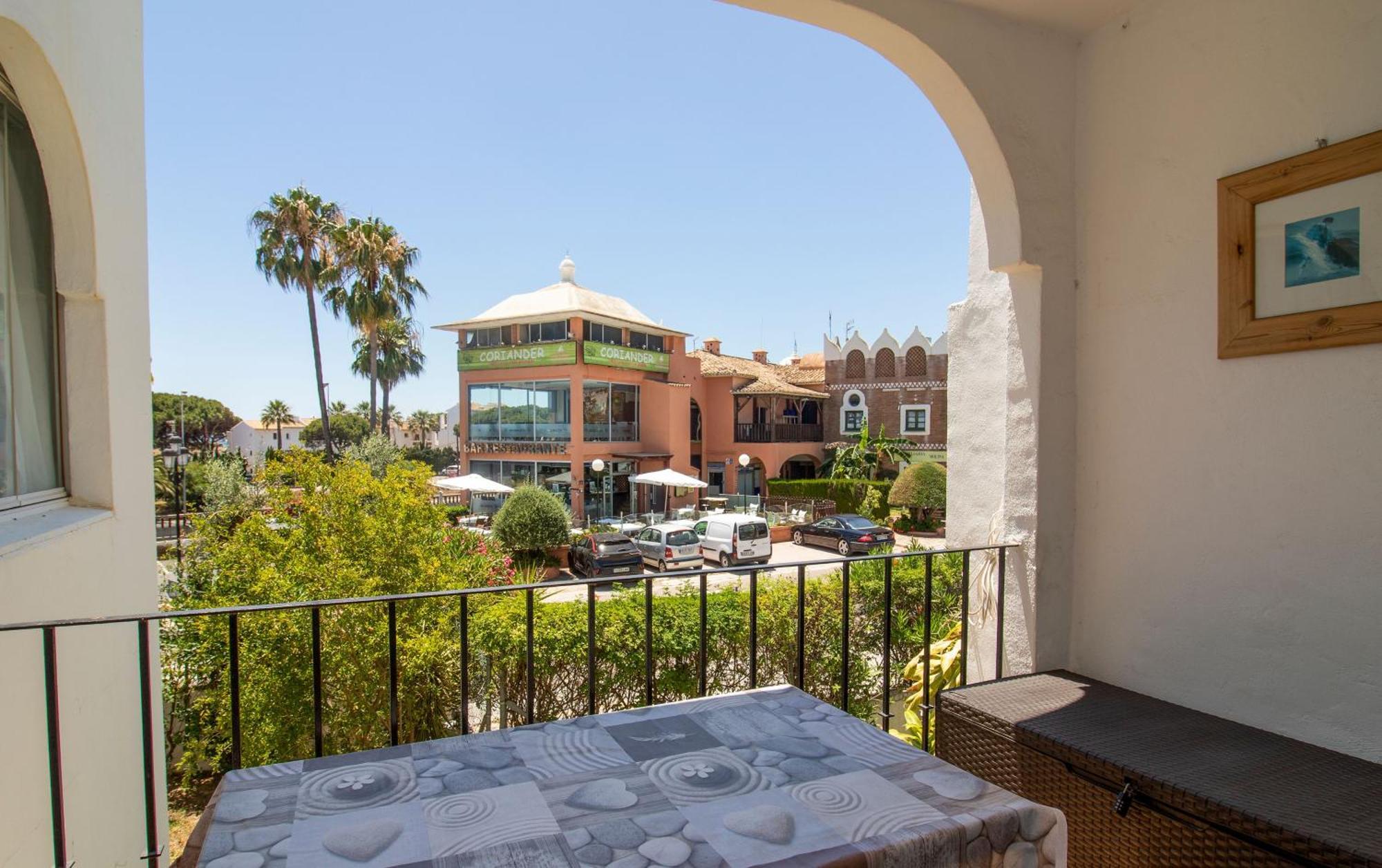 Apartament In Calypso,calahonda 200 Metres From The